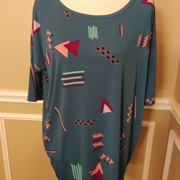 LuLaRoe stretchy shirt. Sz. Small - Picture 6 of 6